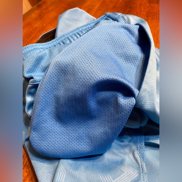 Umbro shorts. Size extra large 16-18 youth. Lined. - Picture 7 of 10